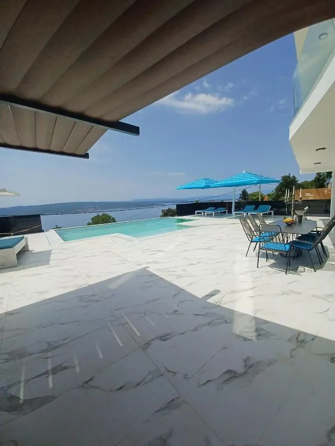 Villa Hb With Heated Pool And Hot Tub Crikvenica
