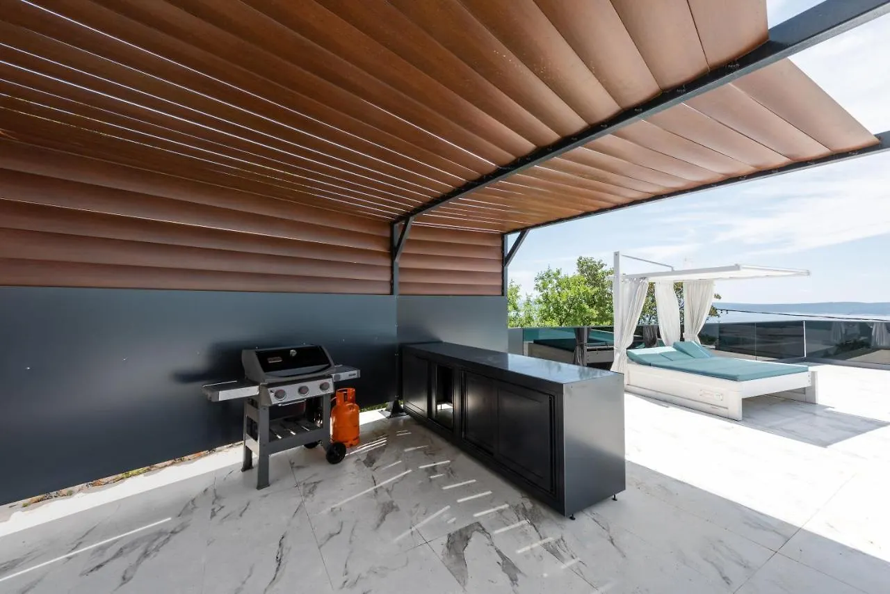 Villa Hb With Heated Pool And Hot Tub Crikvenica
